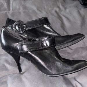 Nine West Black Leather Heels